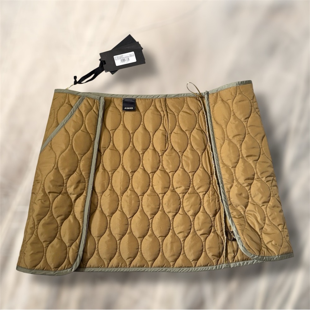 NWT Italian Luxury Pinko Quilted nylon Mini Skirt - Picture 3 of 8